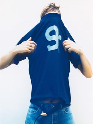 【2024年最新版】オリジナルトレーナー作成のポイントとおすすめサービス徹底解説