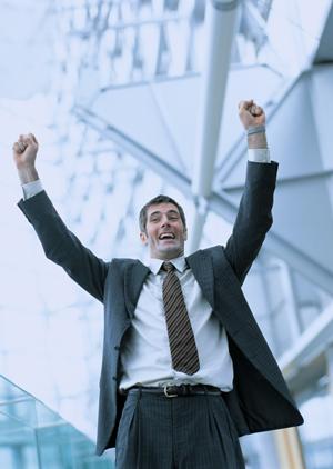 メンズパーカー以外の選択肢を見てみよう